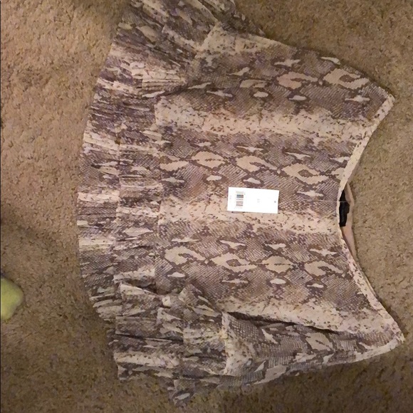 Banana Republic Size 10  with tags printed skirt - Picture 2 of 5